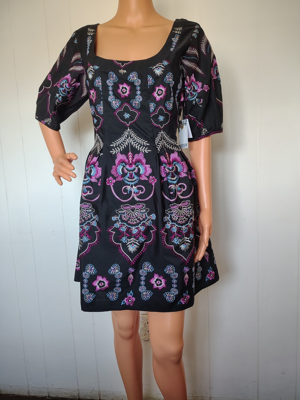 NWT Kensie Floral Embroidered Puff Sleeve Mini Dress Black Multi Size 6